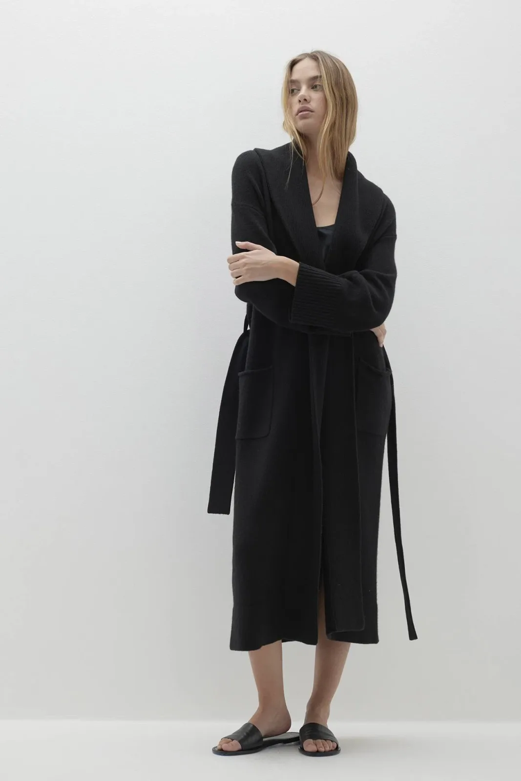 YASMIN CASHMERE ROBE - BLACK